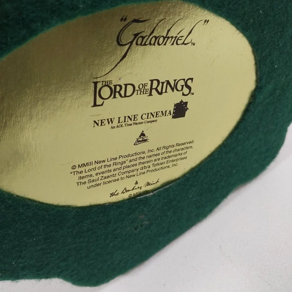 The Lord of the Rings Doll Stand 10
